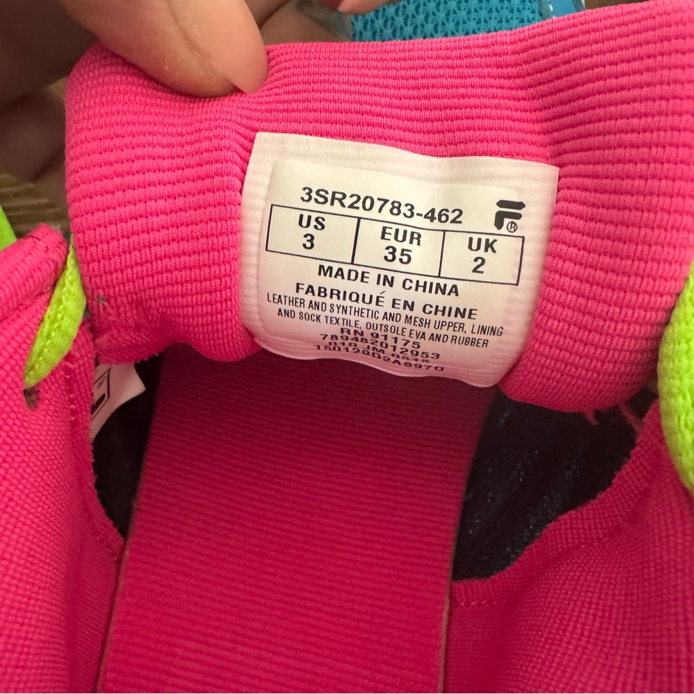 Girls Fila Radical 3 Running Shoe Size 3 Blue Green Pink - Picture 2 of 7
